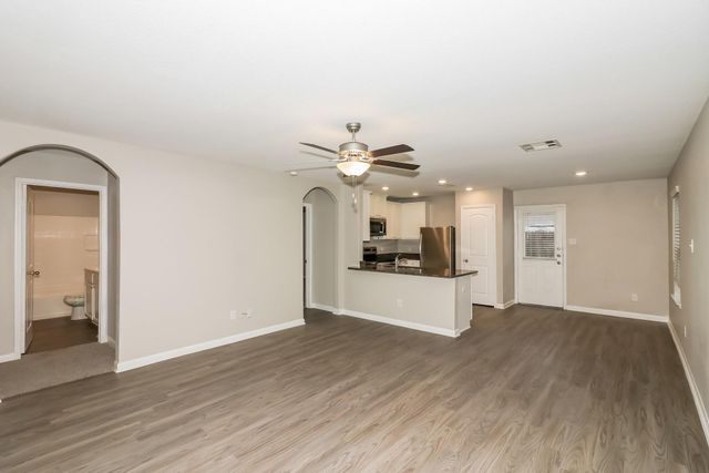 26120 Hals Drive, Magnolia, TX 77355