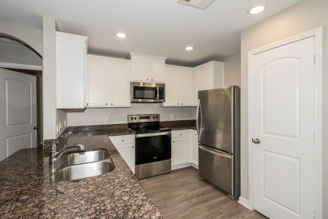 26120 Hals Drive, Magnolia, TX 77355