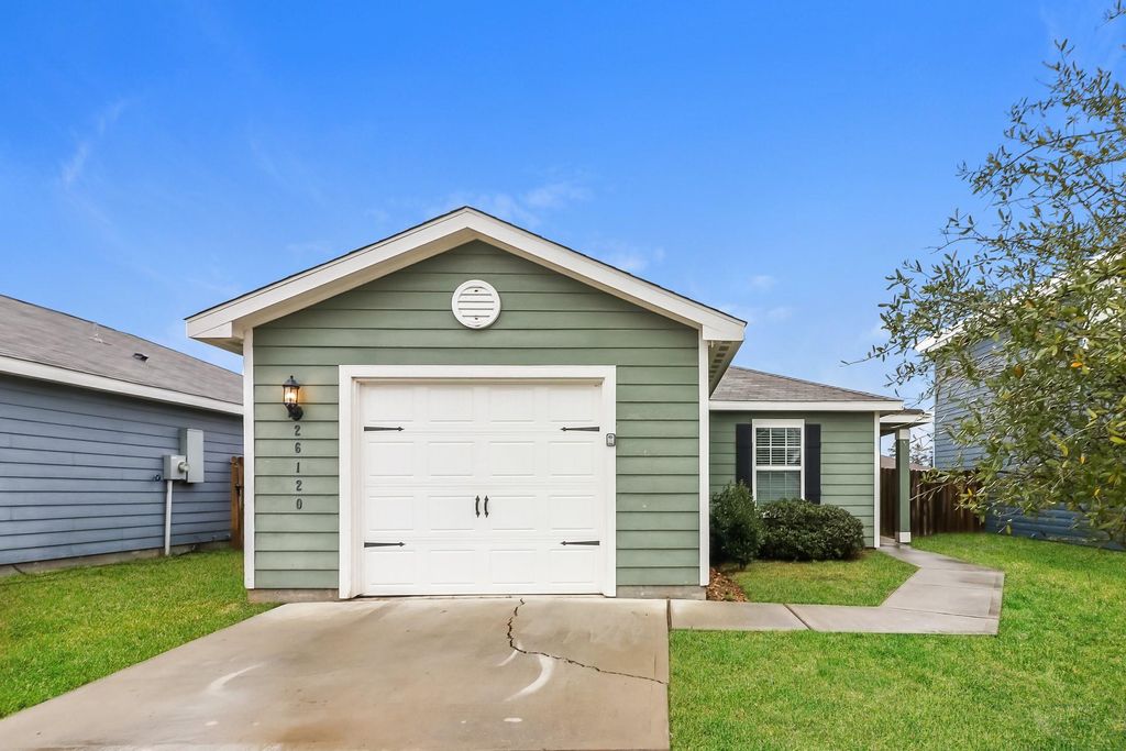 26120 Hals Drive, Magnolia, TX 77355