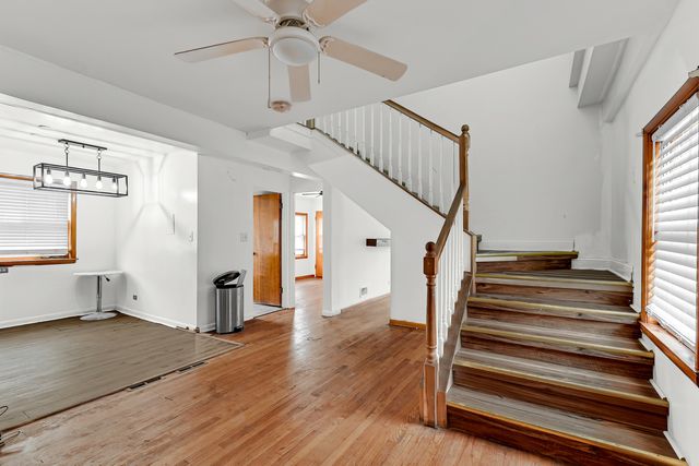 2840 W 98th Street, Evergreen Park, IL 60805