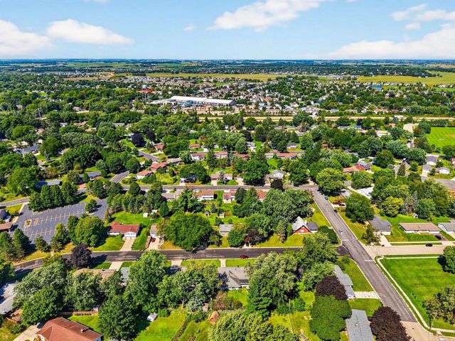 419 W Elm STREET, Sun Prairie, WI 53590