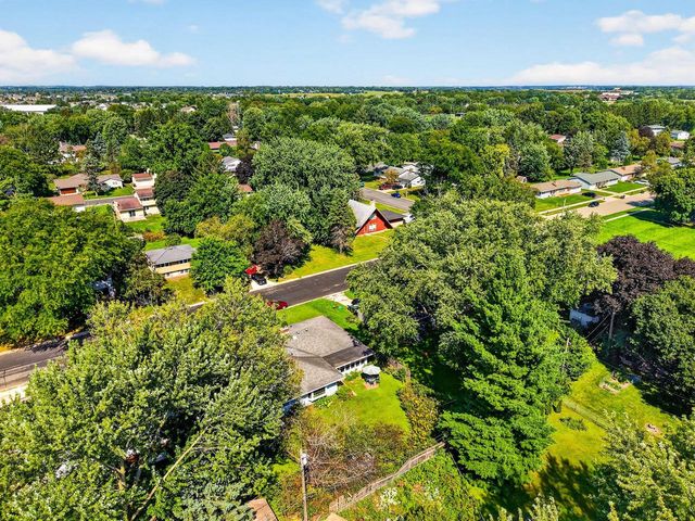 419 W Elm STREET, Sun Prairie, WI 53590