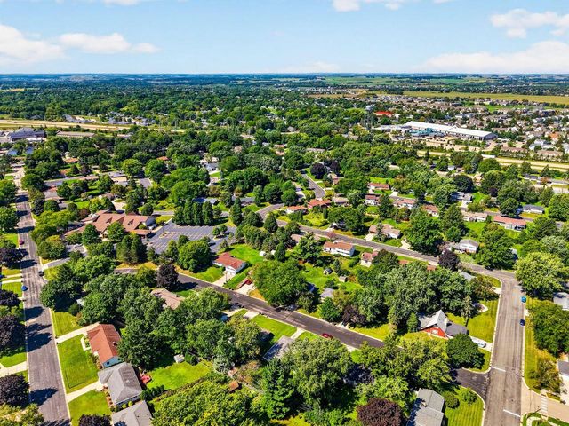 419 W Elm STREET, Sun Prairie, WI 53590