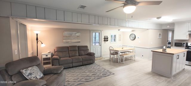 11 Sea Breeze Way, Beaufort, SC 29907