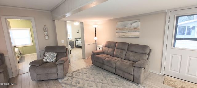 11 Sea Breeze Way, Beaufort, SC 29907