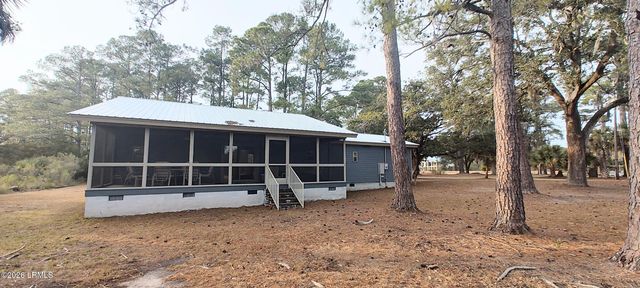 11 Sea Breeze Way, Beaufort, SC 29907