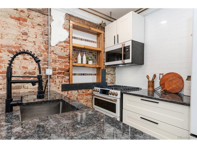 2921 Curtis St, Denver, CO 80205