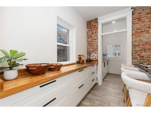 2921 Curtis St, Denver, CO 80205