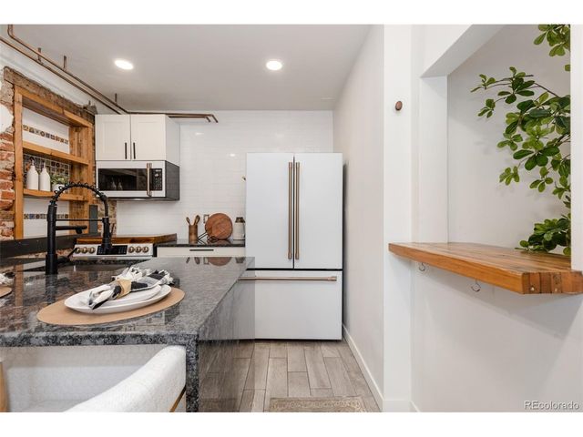 2921 Curtis St, Denver, CO 80205