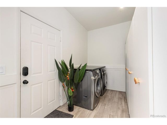 2921 Curtis St, Denver, CO 80205