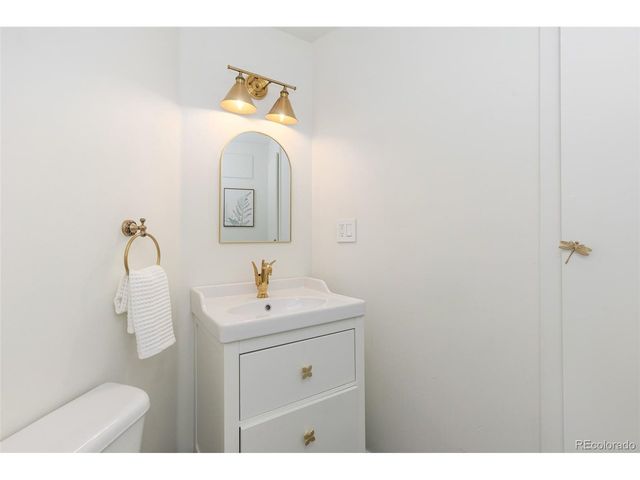 2921 Curtis St, Denver, CO 80205