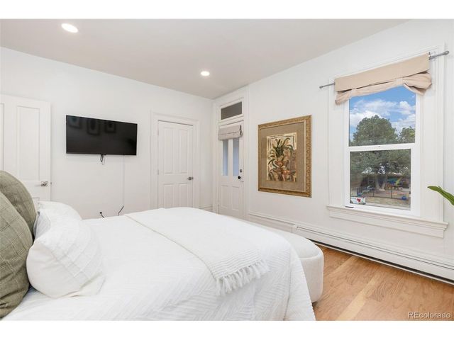 2921 Curtis St, Denver, CO 80205