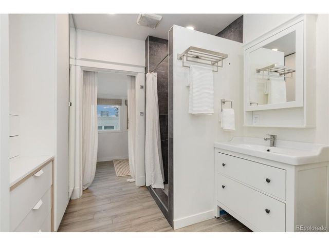 2921 Curtis St, Denver, CO 80205