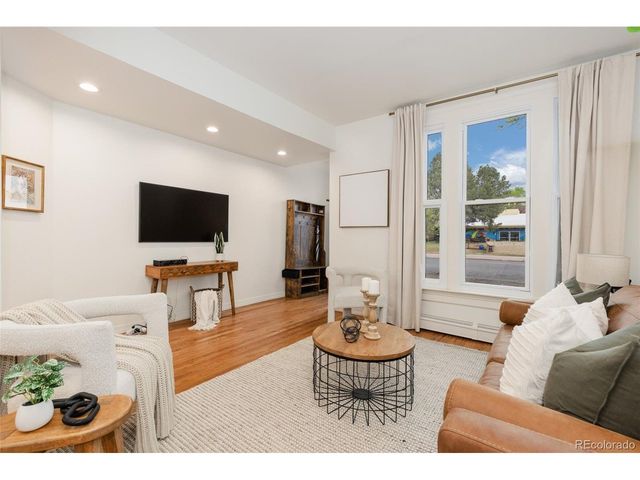 2921 Curtis St, Denver, CO 80205