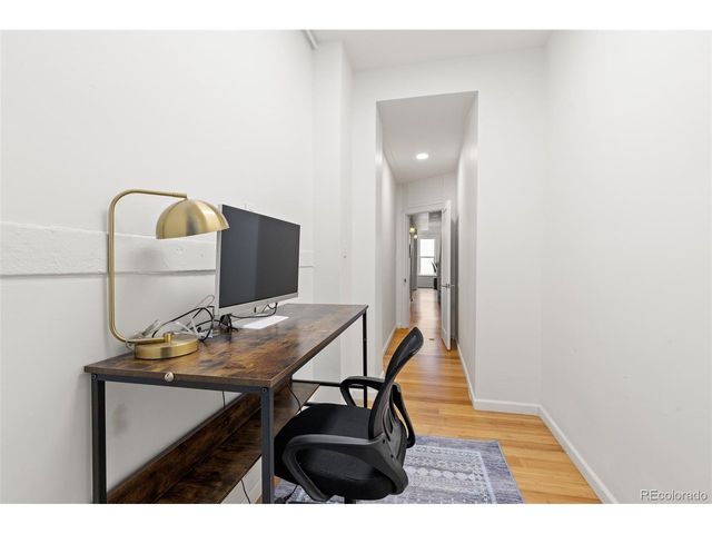 2921 Curtis St, Denver, CO 80205