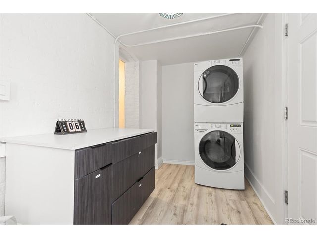 2921 Curtis St, Denver, CO 80205