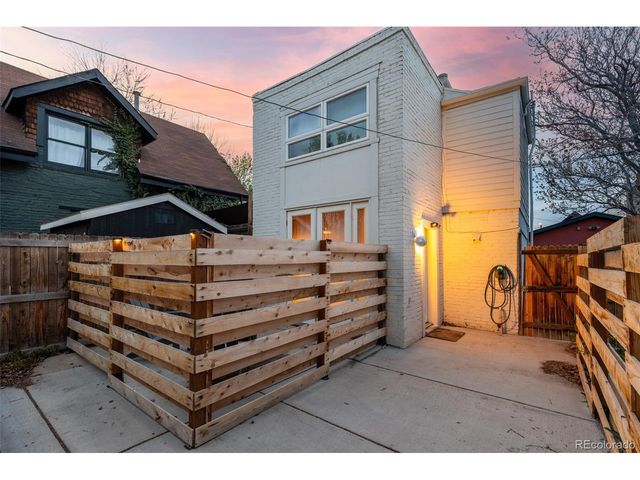 2921 Curtis St, Denver, CO 80205