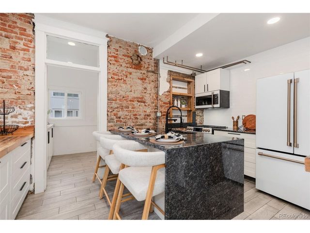 2921 Curtis St, Denver, CO 80205