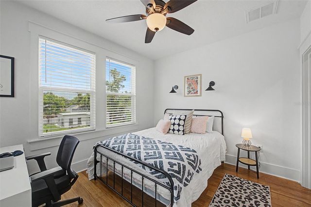 911 E OSBORNE AVENUE A, Tampa, FL 33603