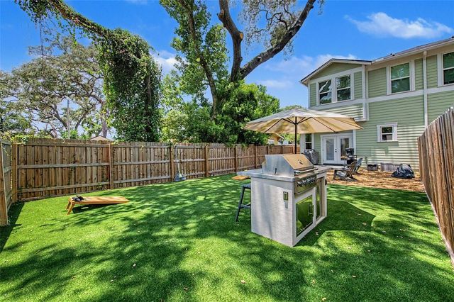 911 E OSBORNE AVENUE A, Tampa, FL 33603
