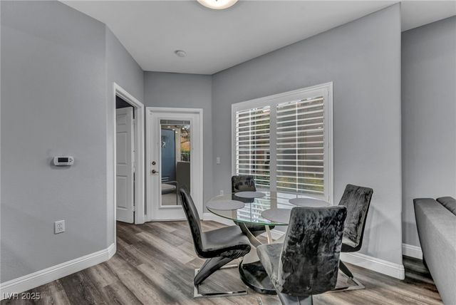 10245 South Maryland Parkway 106, Las Vegas, NV 89183