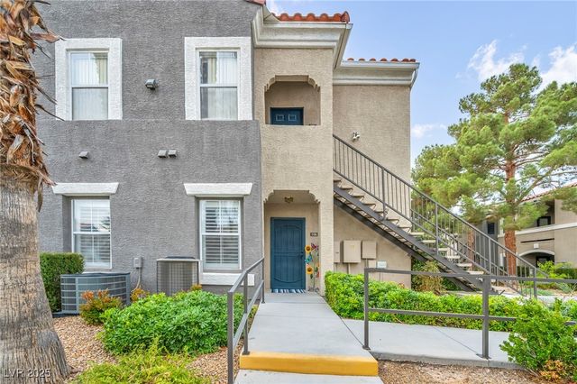 10245 South Maryland Parkway 106, Las Vegas, NV 89183