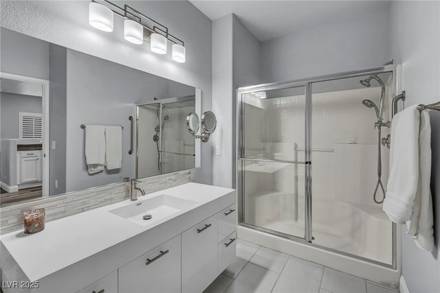 10245 South Maryland Parkway 106, Las Vegas, NV 89183