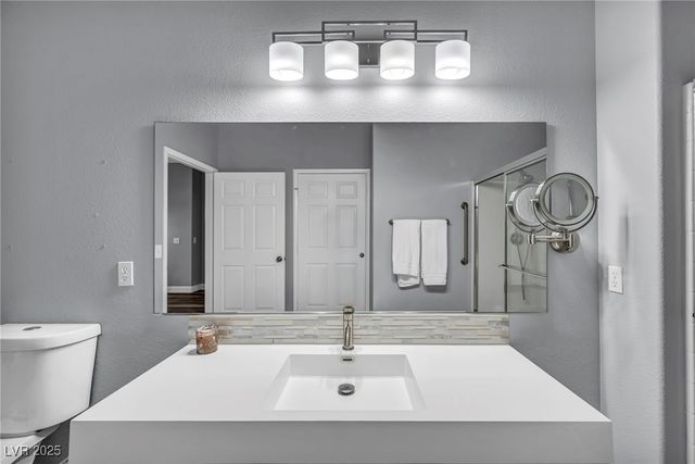 10245 South Maryland Parkway 106, Las Vegas, NV 89183