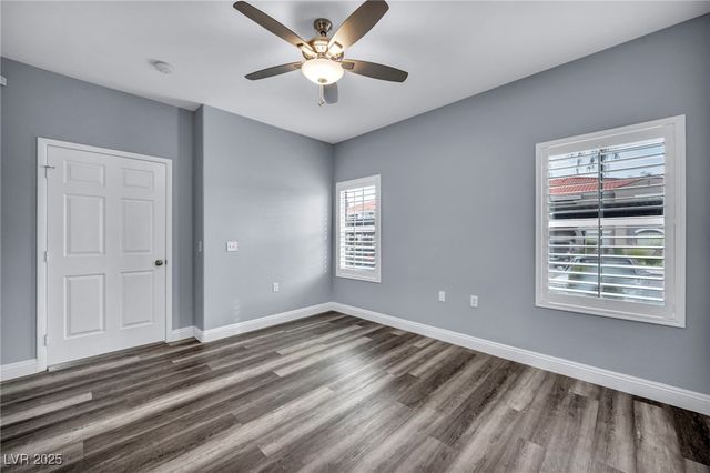 10245 South Maryland Parkway 106, Las Vegas, NV 89183