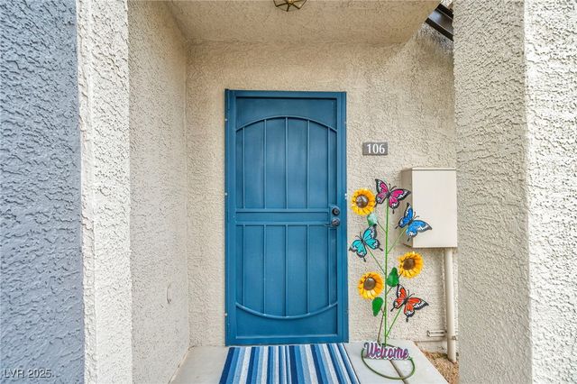 10245 South Maryland Parkway 106, Las Vegas, NV 89183