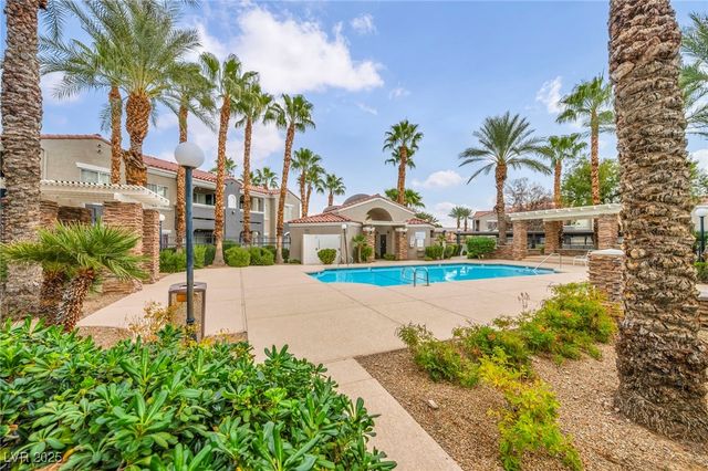 10245 South Maryland Parkway 106, Las Vegas, NV 89183