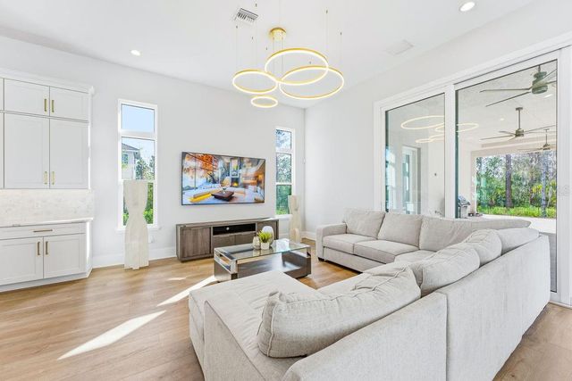 15820 PENDIO DRIVE, Montverde, FL 34756