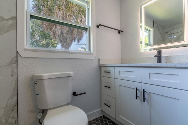 116 85TH AVENUE N, St Petersburg, FL 33702