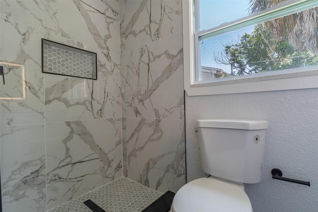 116 85TH AVENUE N, St Petersburg, FL 33702