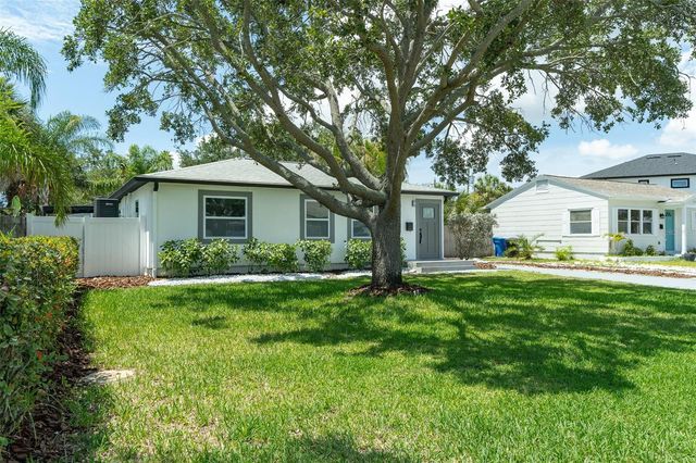 116 85TH AVENUE N, St Petersburg, FL 33702