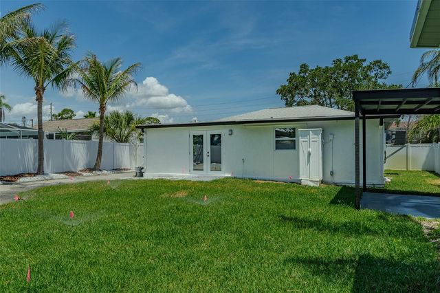116 85TH AVENUE N, St Petersburg, FL 33702