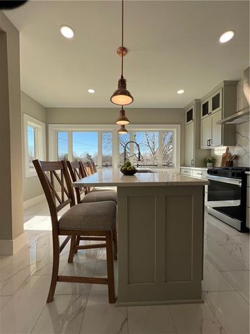 2634 Lucille Avenue, St Joseph, MO 64506