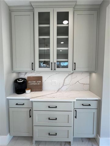 2634 Lucille Avenue, St Joseph, MO 64506