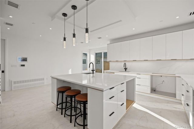 1 Dykstras Way W 201, Monsey, NY 10952