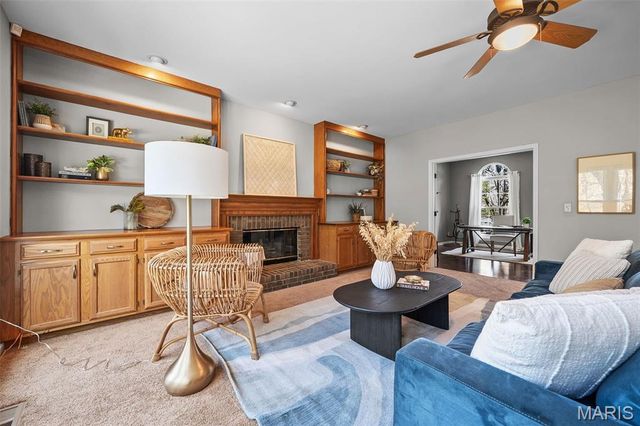 15927 Forest Valley Drive, Ballwin, MO 63021