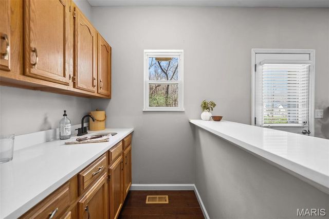 15927 Forest Valley Drive, Ballwin, MO 63021