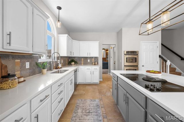 15927 Forest Valley Drive, Ballwin, MO 63021