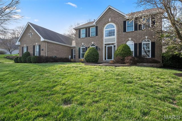 15927 Forest Valley Drive, Ballwin, MO 63021