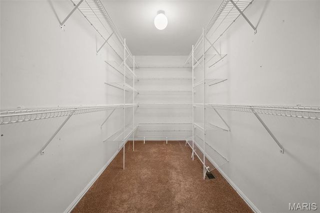 15927 Forest Valley Drive, Ballwin, MO 63021