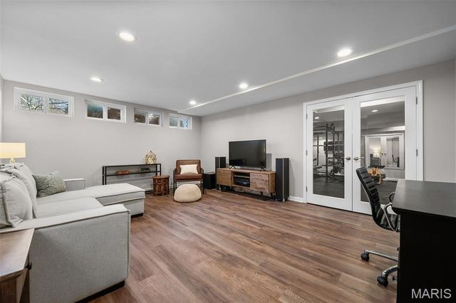 15927 Forest Valley Drive, Ballwin, MO 63021