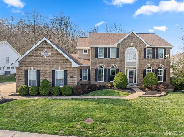 15927 Forest Valley Drive, Ballwin, MO 63021