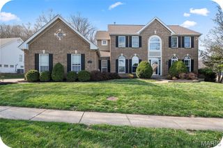 15927 Forest Valley Drive, Ballwin, MO 63021