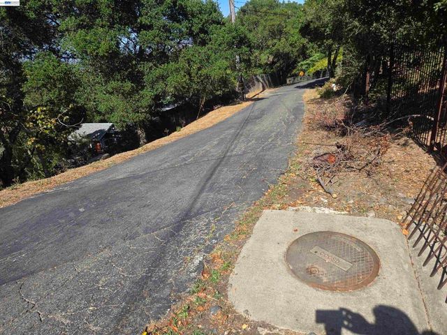 12 Vista Del Orinda, Orinda, CA 94563