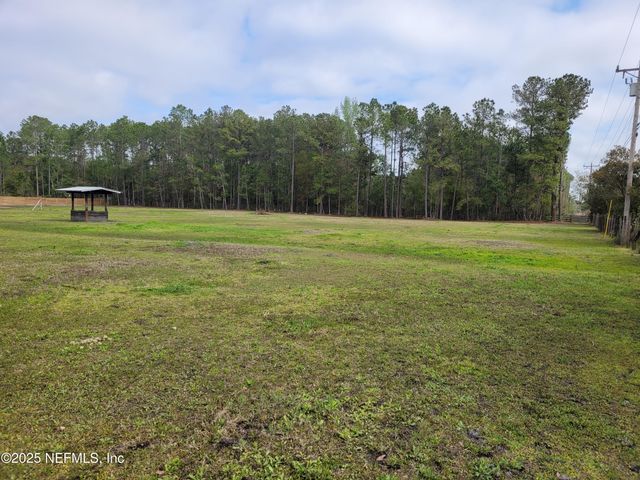 906 COUNTY ROAD 217, Jacksonville, FL 32234