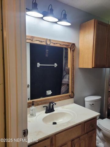 906 COUNTY ROAD 217, Jacksonville, FL 32234